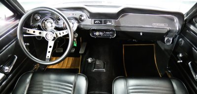 Ford Mustang 1967 interior