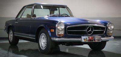 Mercedes Benz SL280 1969 front right view